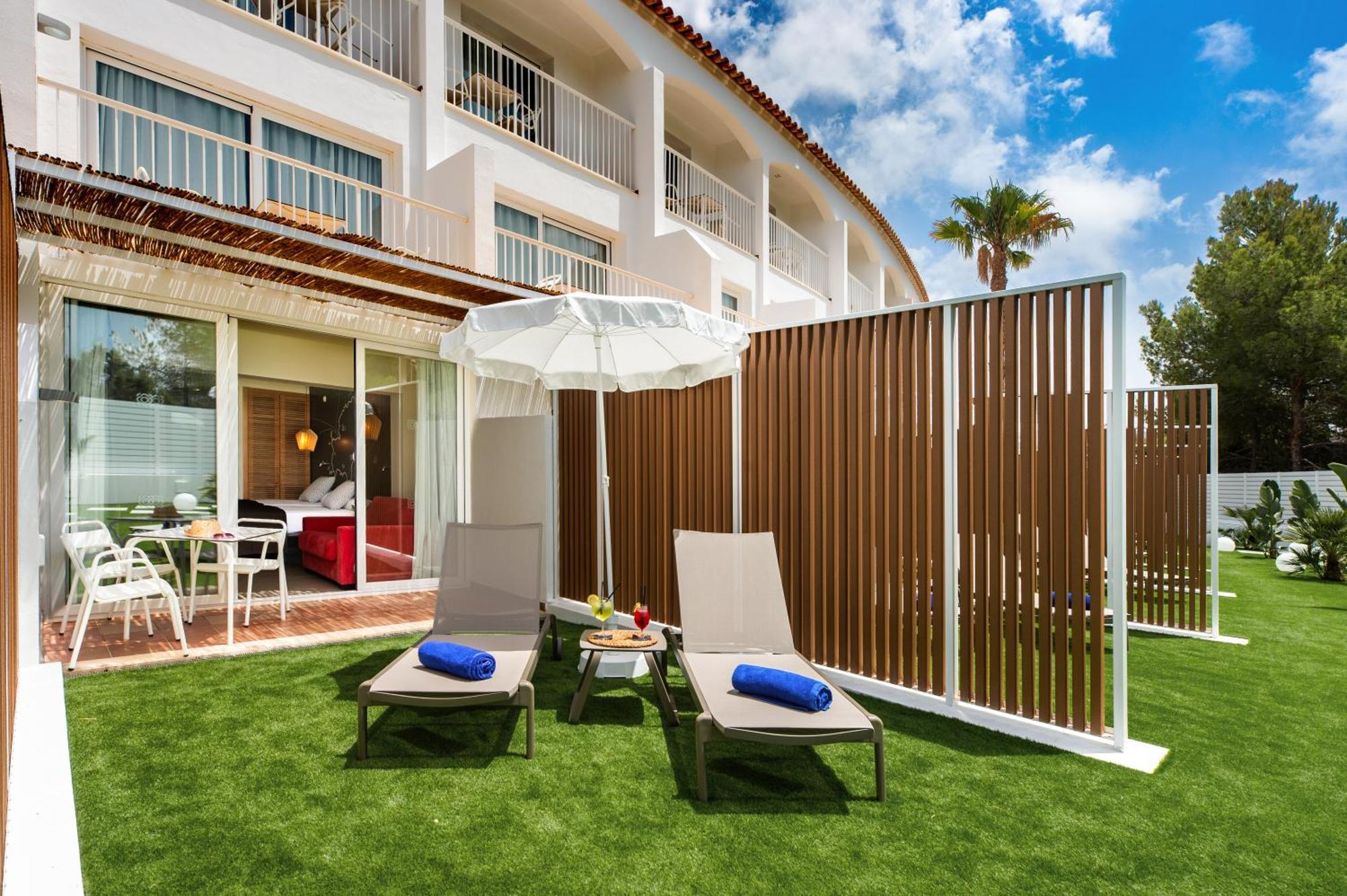 Hotel Vibra Cala Tarida-3Sup Cala Tarida  Exteriör bild
